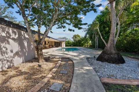 $1,795,000 | 7430 Southwest 142nd Terrace, Palmetto Bay, FL 33158