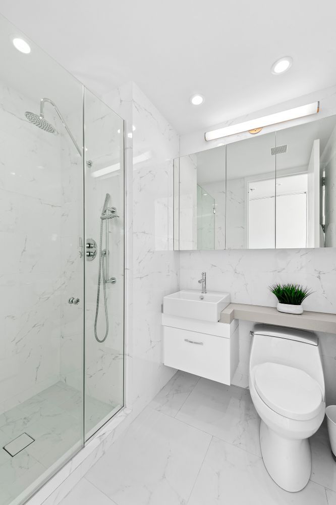 301 East 61st Street, Unit 16A Manhattan, NY 10065 - Photo 15 of 17