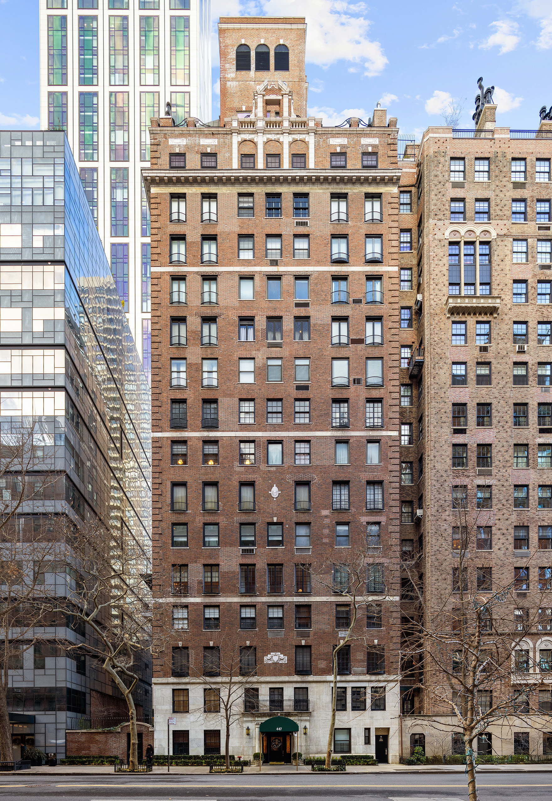 447 East 57th Street, Unit 14 Manhattan, NY 10022 - Photo 18 of 26 a front view of a building