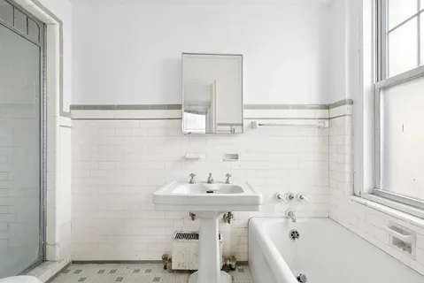 $1,200,000 | 12 West 96th Street, Unit 9A | Upper West Side