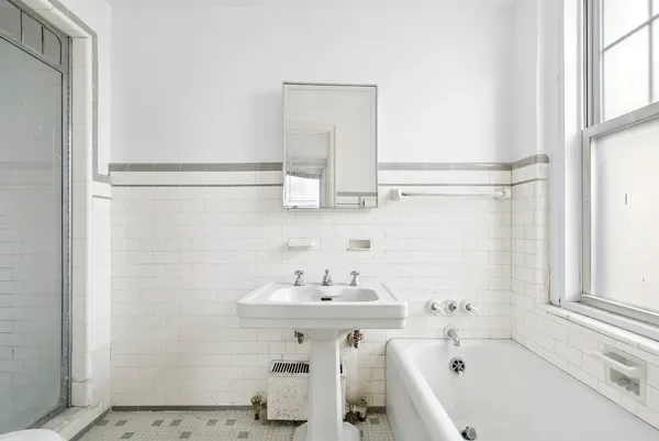 $1,200,000 | 12 West 96th Street, Unit 9A | Upper West Side