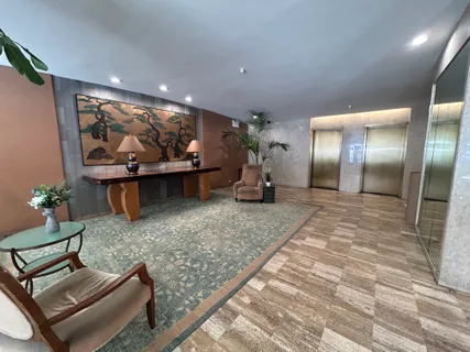 $425,000 | 205 East 63rd Street, Unit 19G | Lenox Hill