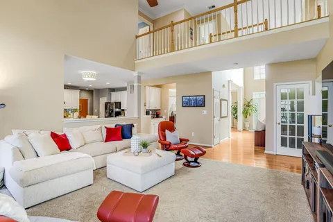 $1,100,000 | 18306 Aspen Dale Court, Boyds, MD 20841
