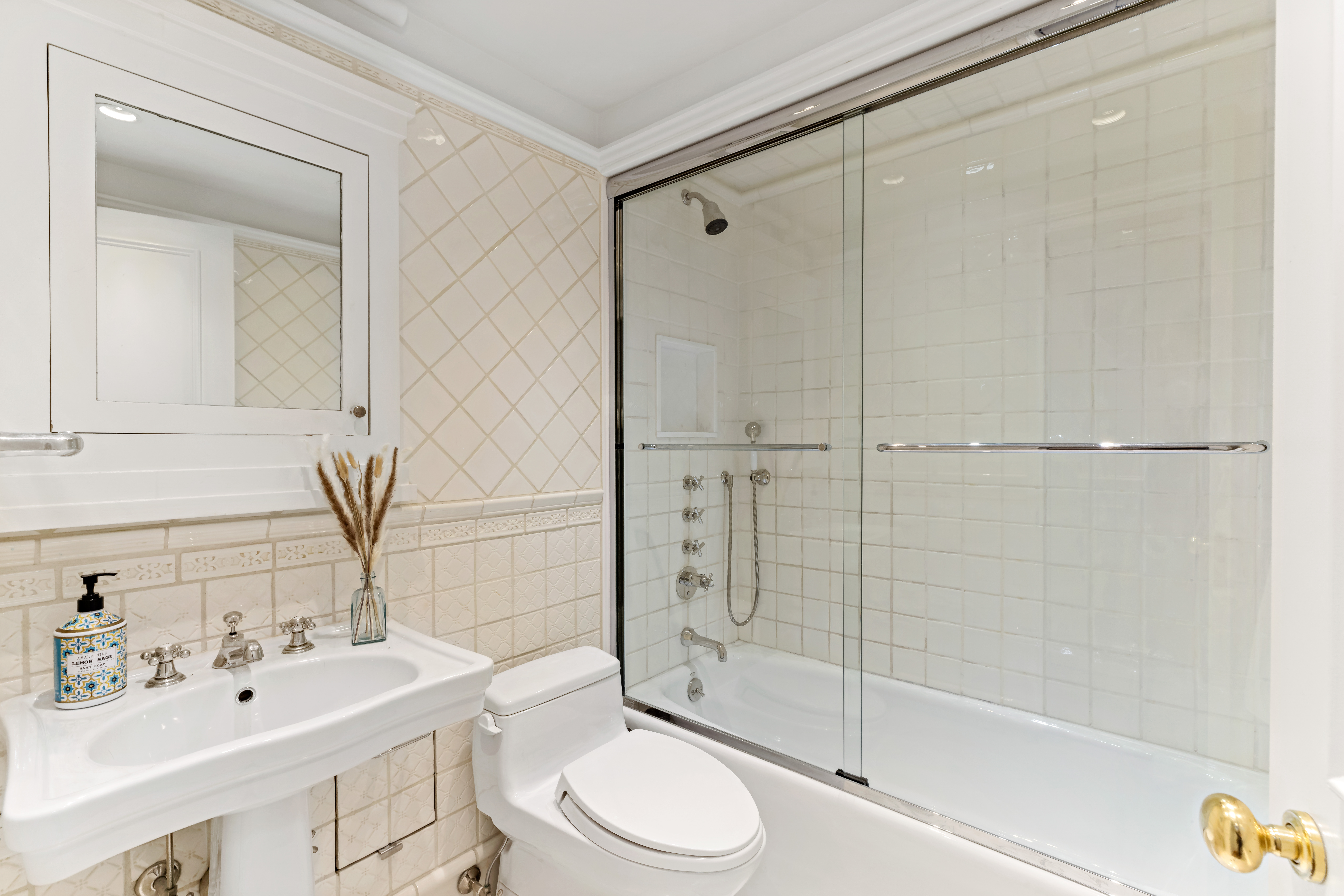 44 East 12th Street, Unit 3E Manhattan, NY 10003 - Photo 7 of 10