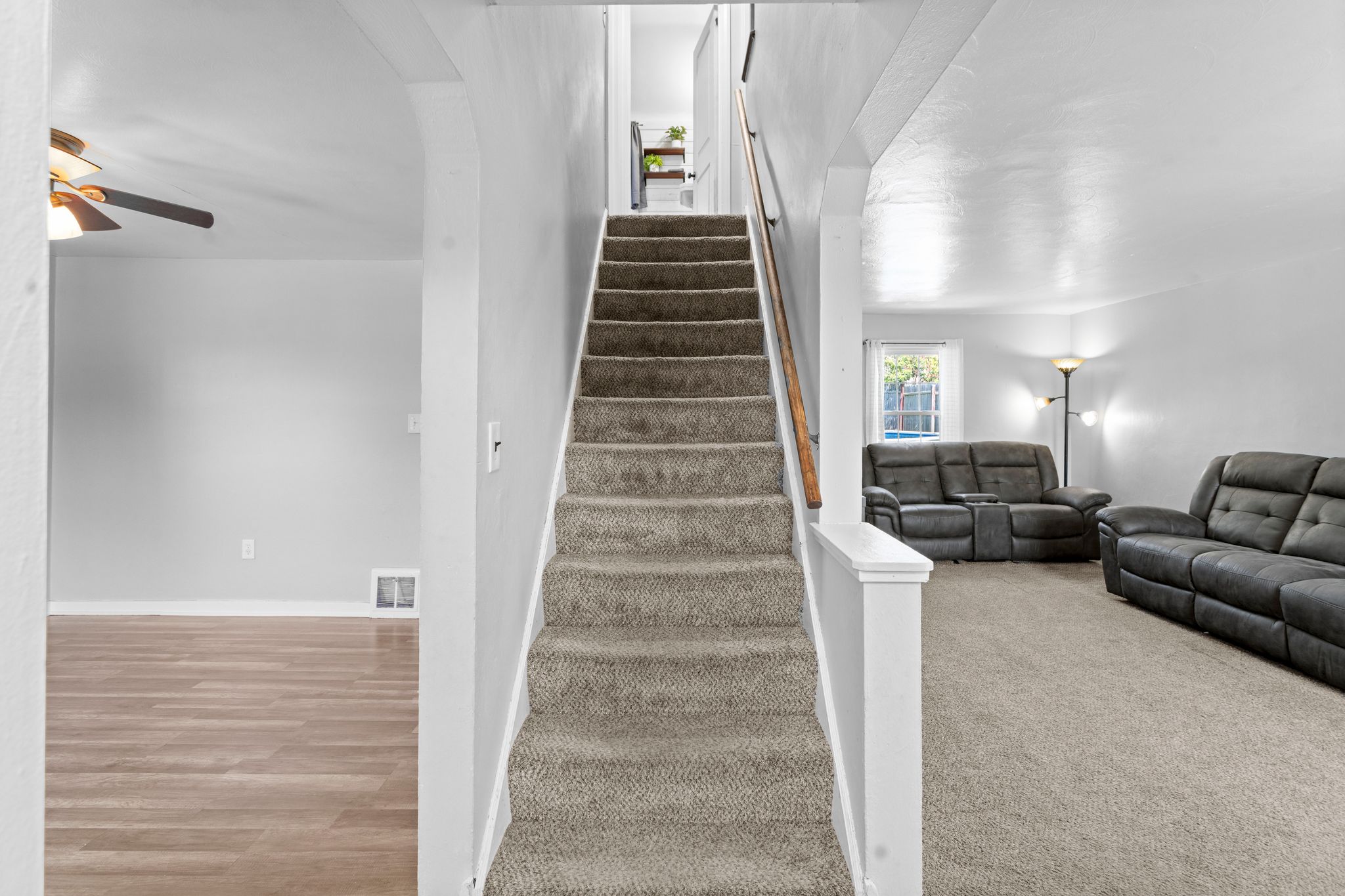 40 Tanager Drive McKees Rocks, PA 15136 - Photo 2 of 29