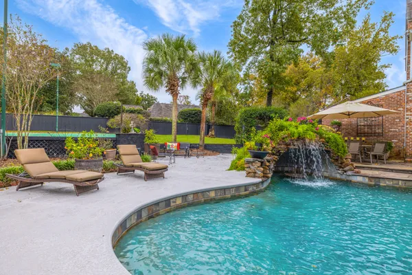 $1,395,000 | 105 Mill Valley Run, Lafayette, LA 70508