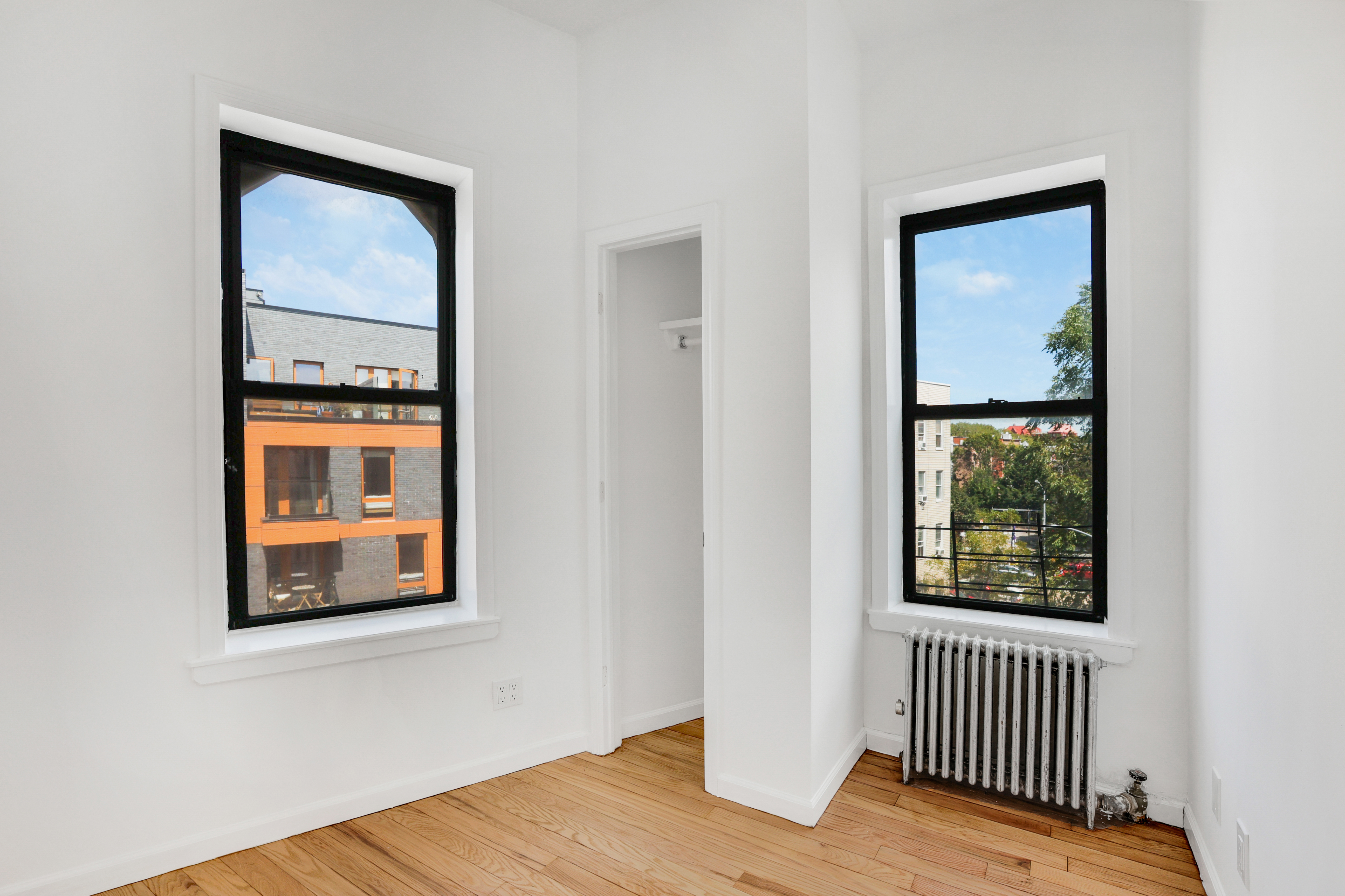 538 Graham Avenue, Unit 4R Brooklyn, NY 11222 - Photo 8 of 10