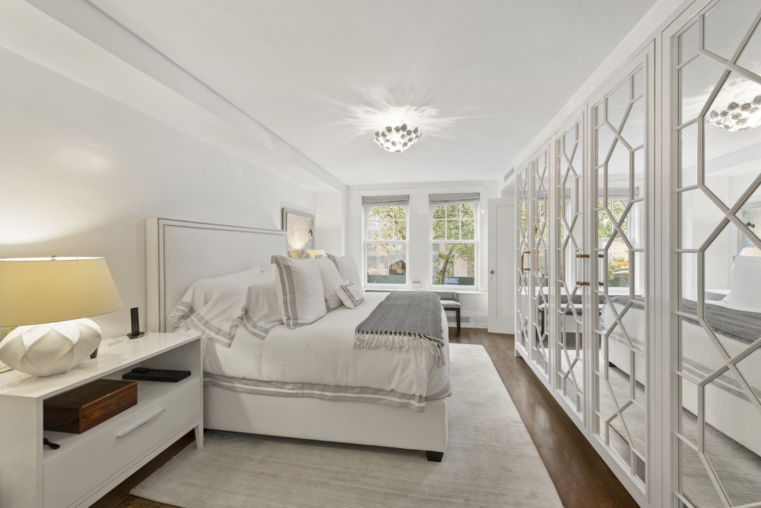 575 Park Avenue, Unit 105 Manhattan, NY 10065 - Photo 8 of 19