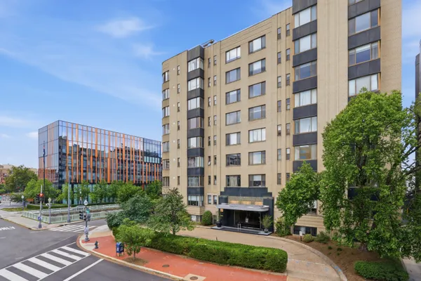 $250,000 | 1 Scott Circle Northwest, Unit 616, Washington, DC 20036