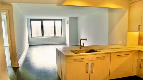 $1,399,000 | 50 Riverside Boulevard, Unit 3T | Upper West Side