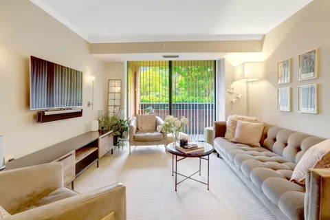 $439,900 | 2230 George C Marshall Drive, Unit 305, Falls Church, VA 22043