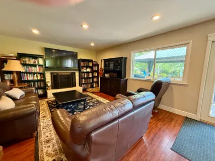 $1,695,000 | 722 Sutro Avenue, Novato, CA 94947