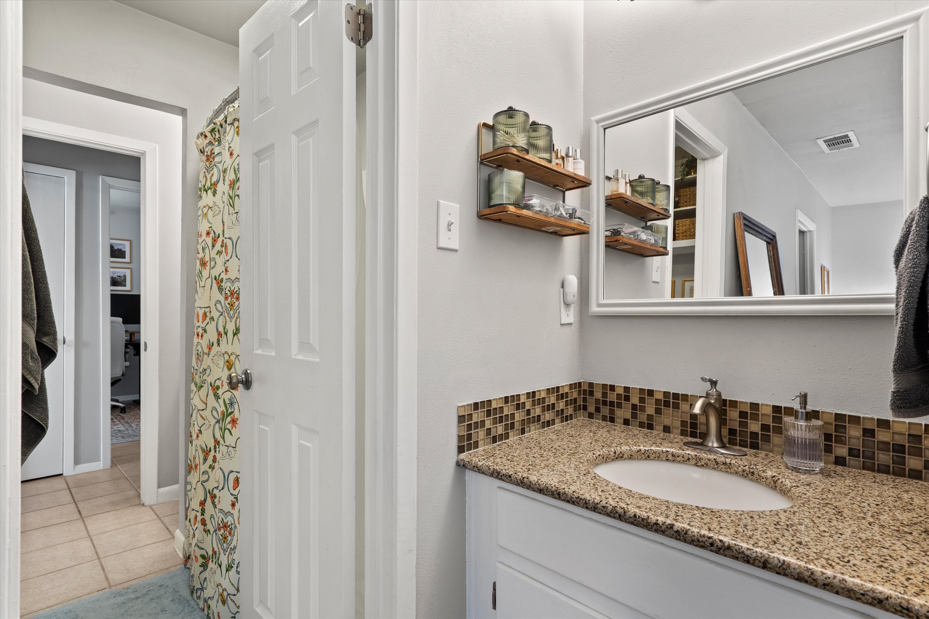 3303 Plantation Road Austin, TX 78745 - Photo 19 of 33 Gallery Image 19