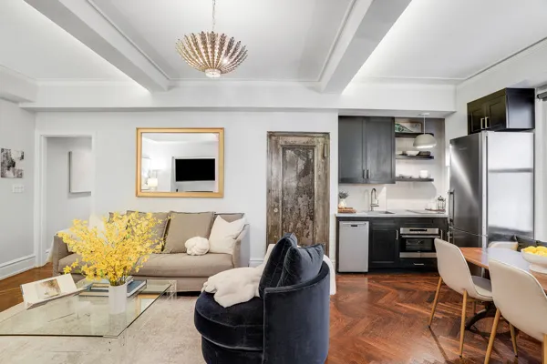 $725,000 | 440 West End Avenue, Unit 8F | Upper West Side
