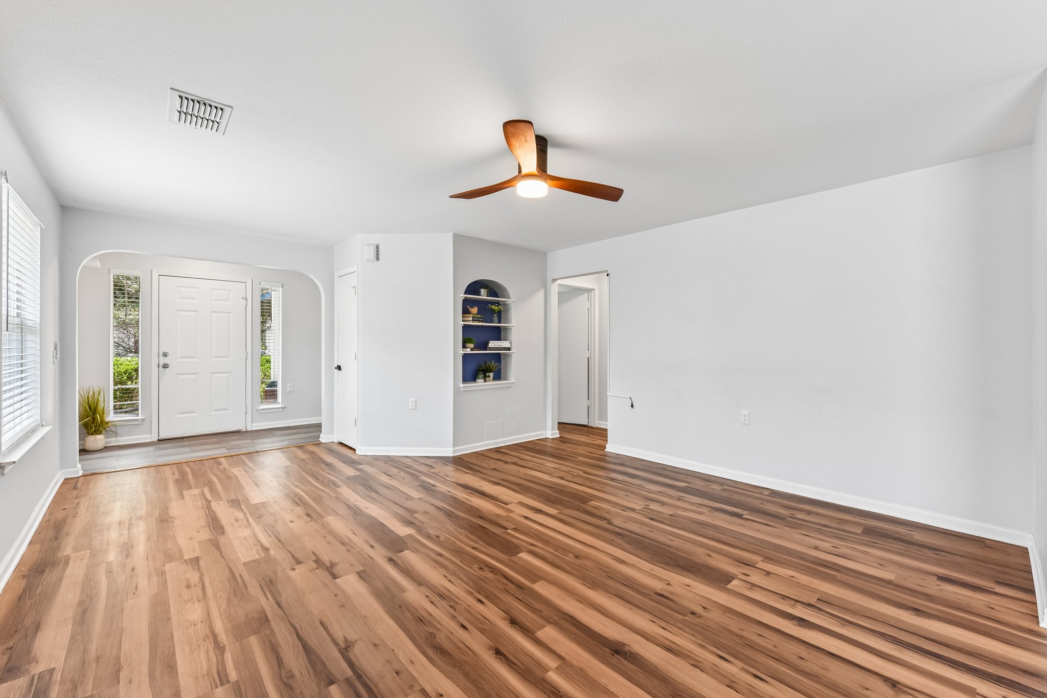 5405 Rusk Court Austin, TX 78723 - Photo 7 of 43