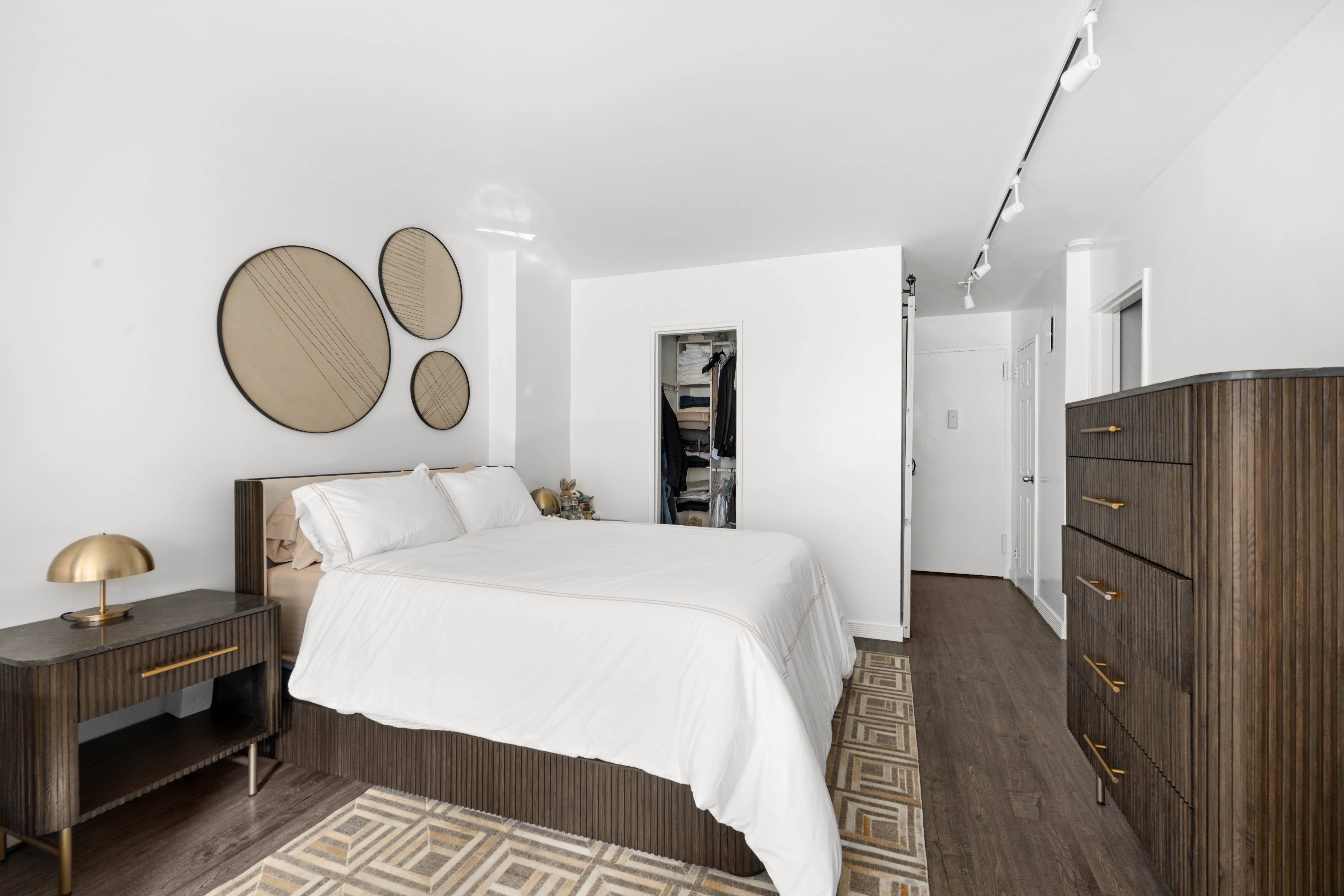 101 West 12th Street, Unit 2D Manhattan, NY 10011 - Photo 4 of 6 Gallery Image 4