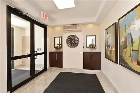 $859,000 | 317 East 111th Street, Unit 2A | East Harlem