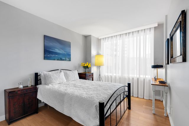 $2,905,000 | 34 North 7th Street, Unit 9E | Williamsburg