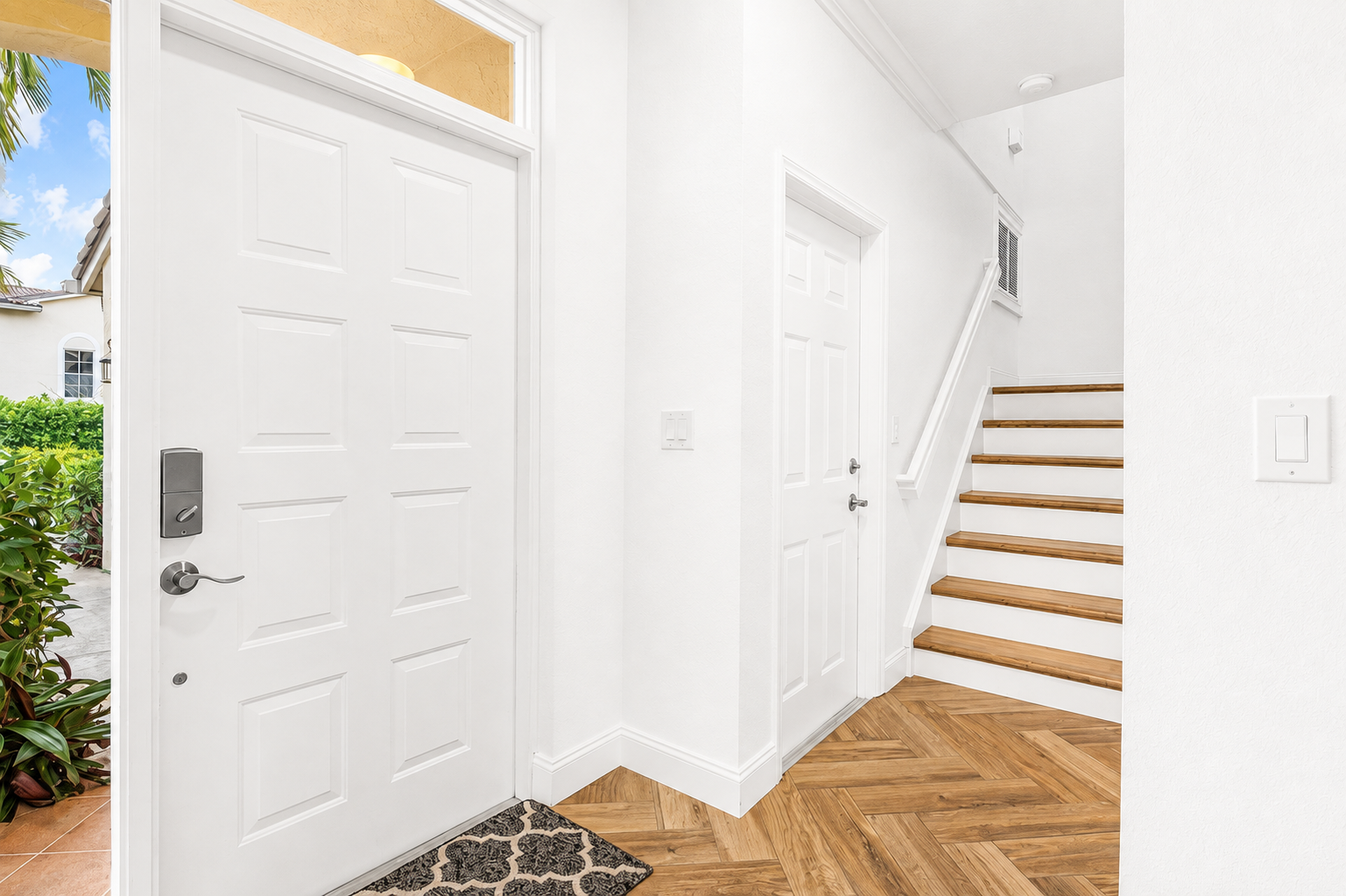 350 Southwest 8th Street, Unit 2 Boca Raton, FL 33432 - Photo 3 of 23 Gallery Image 3