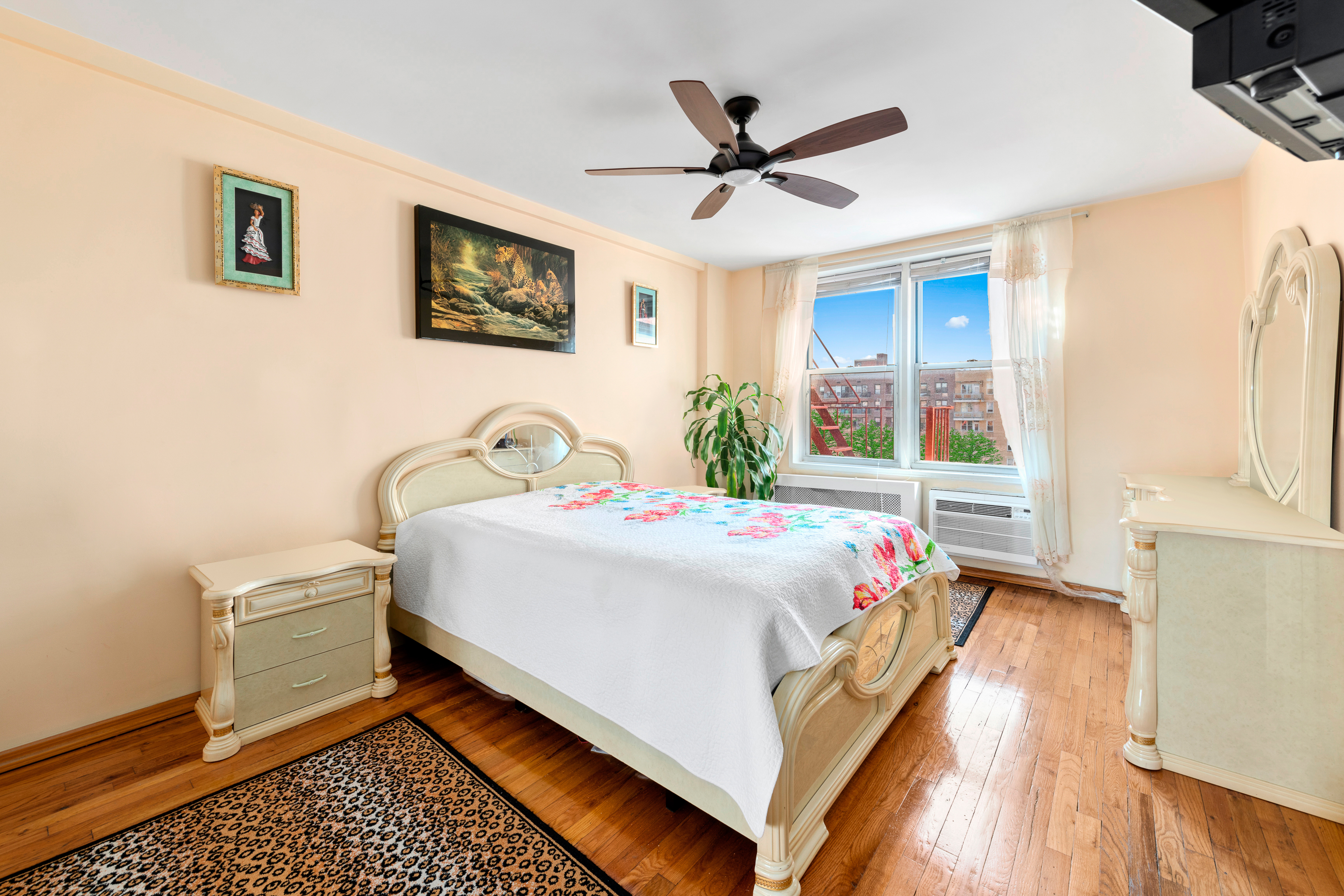 525 Ocean Parkway, Unit 5A Brooklyn, NY 11218 - Photo 3 of 10