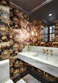 a view of a entryway