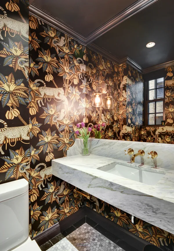 a view of a entryway