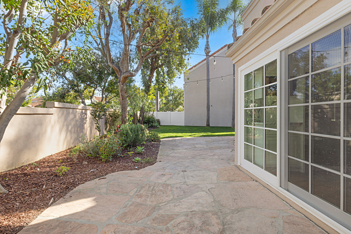 3 Del Perlatto Irvine, CA 92614 - Photo 11 of 13