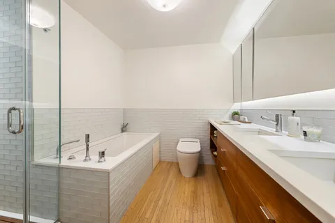 $2,975,000 | 39 East 75th Street, Unit 1W | Lenox Hill