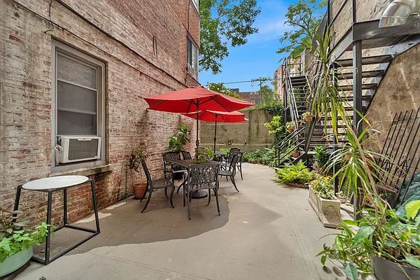 4445 Post Road, Unit 7G Bronx, NY 10471 - Photo 12 of 15 Gallery Image 12