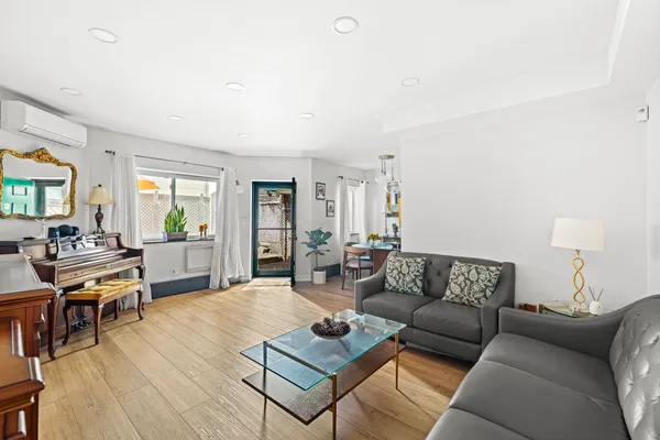 $740,000 | 61-20 71st Avenue, Unit J1B | Ridgewood