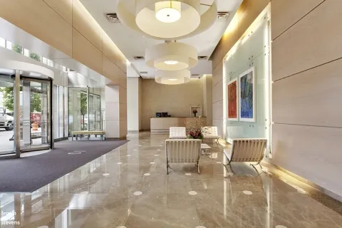 $899,000 | 10 West End Avenue, Unit 4/J | Upper West Side