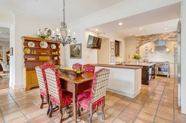 $1,395,000 | 105 Mill Valley Run, Lafayette, LA 70508