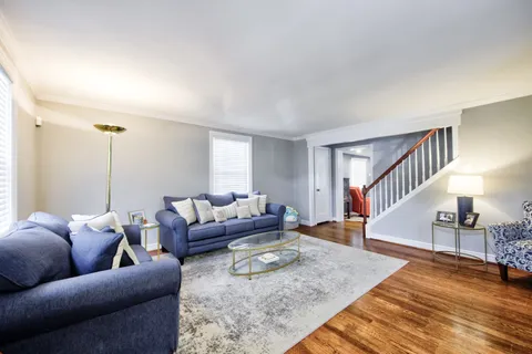 Contact Agent | Wayne Avenue, Springfield, PA 19064