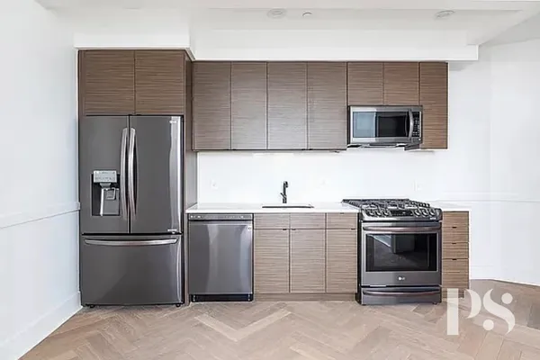 $3,100 | 47-16 Greenpoint Avenue, Unit 3E | Sunnyside