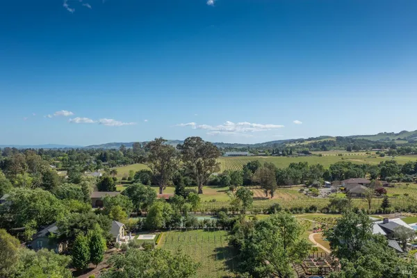 $2,450,000 | 18320-18330 Carriger Road, Sonoma, CA 95476