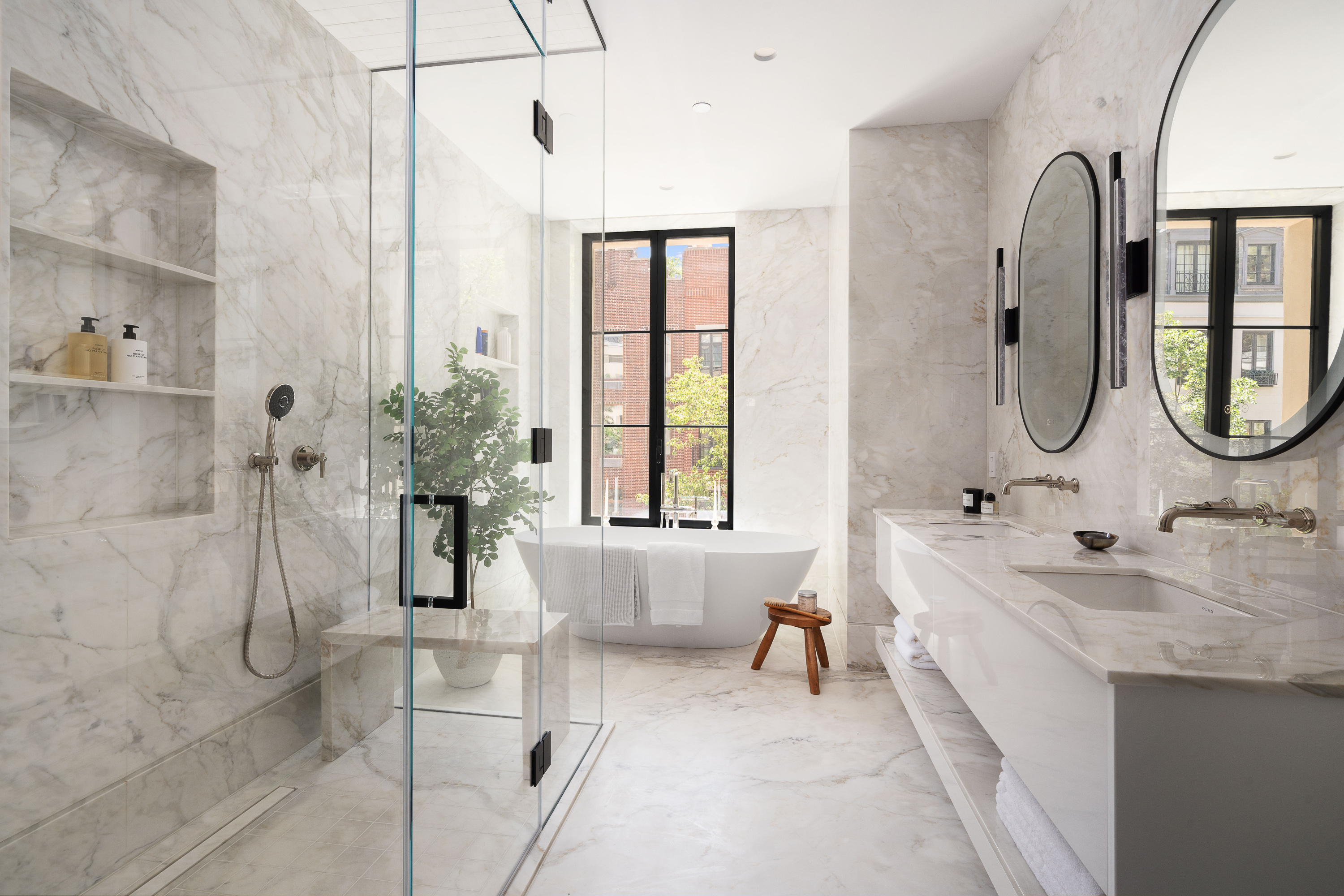 165 East 64th Street Manhattan, NY 10065 - Photo 16 of 37