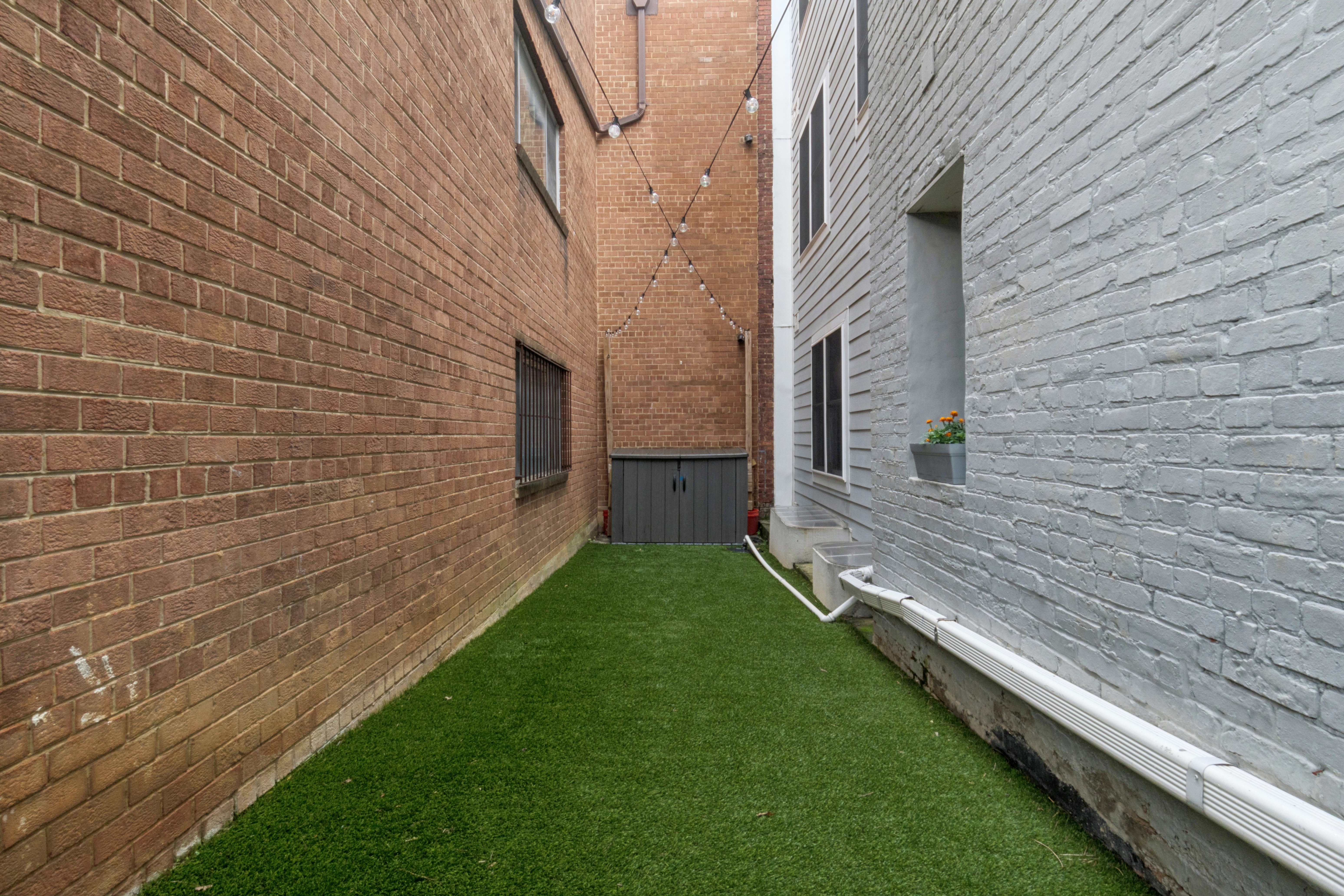 1682 Irving Street Northwest, Unit 2 Washington, DC 20010 - Photo 29 of 31