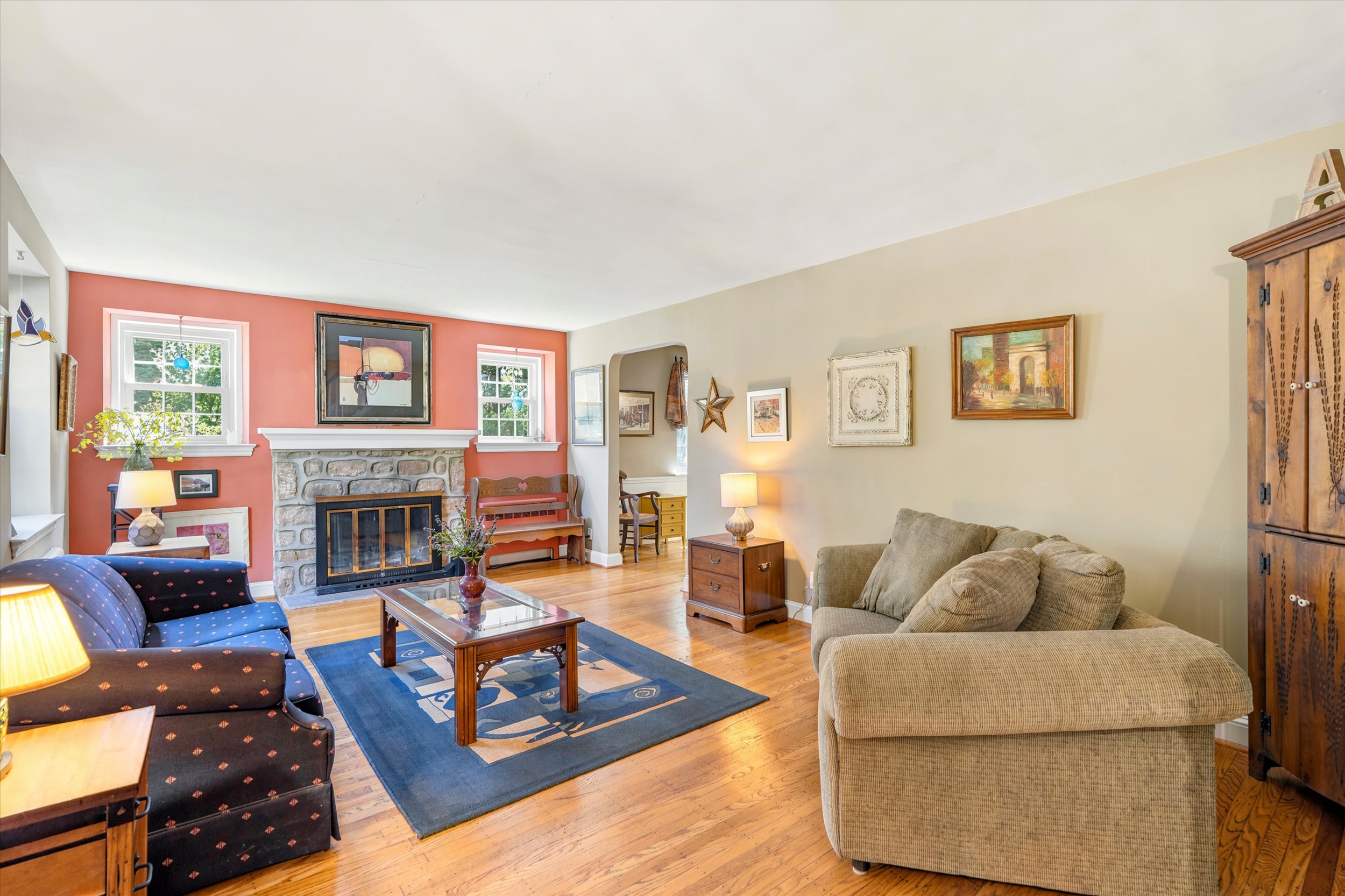 841 Ivy Road Ambler, PA 19002 - Photo 5 of 54
