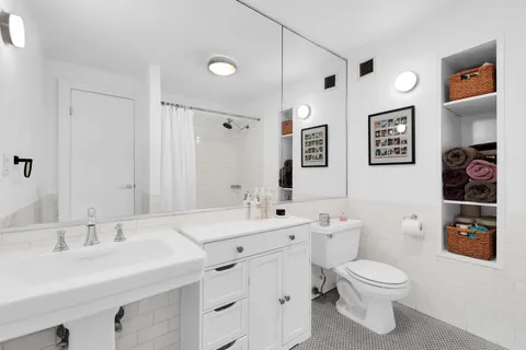 $1,275,000 | 175 East 2nd Street, Unit 4D | East Village