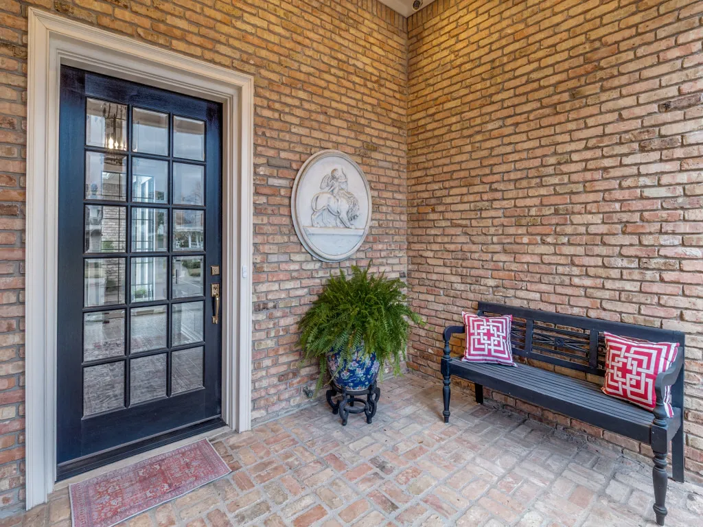 $1,200,000 | 5723 Overdowns Drive, Dallas, TX 75230