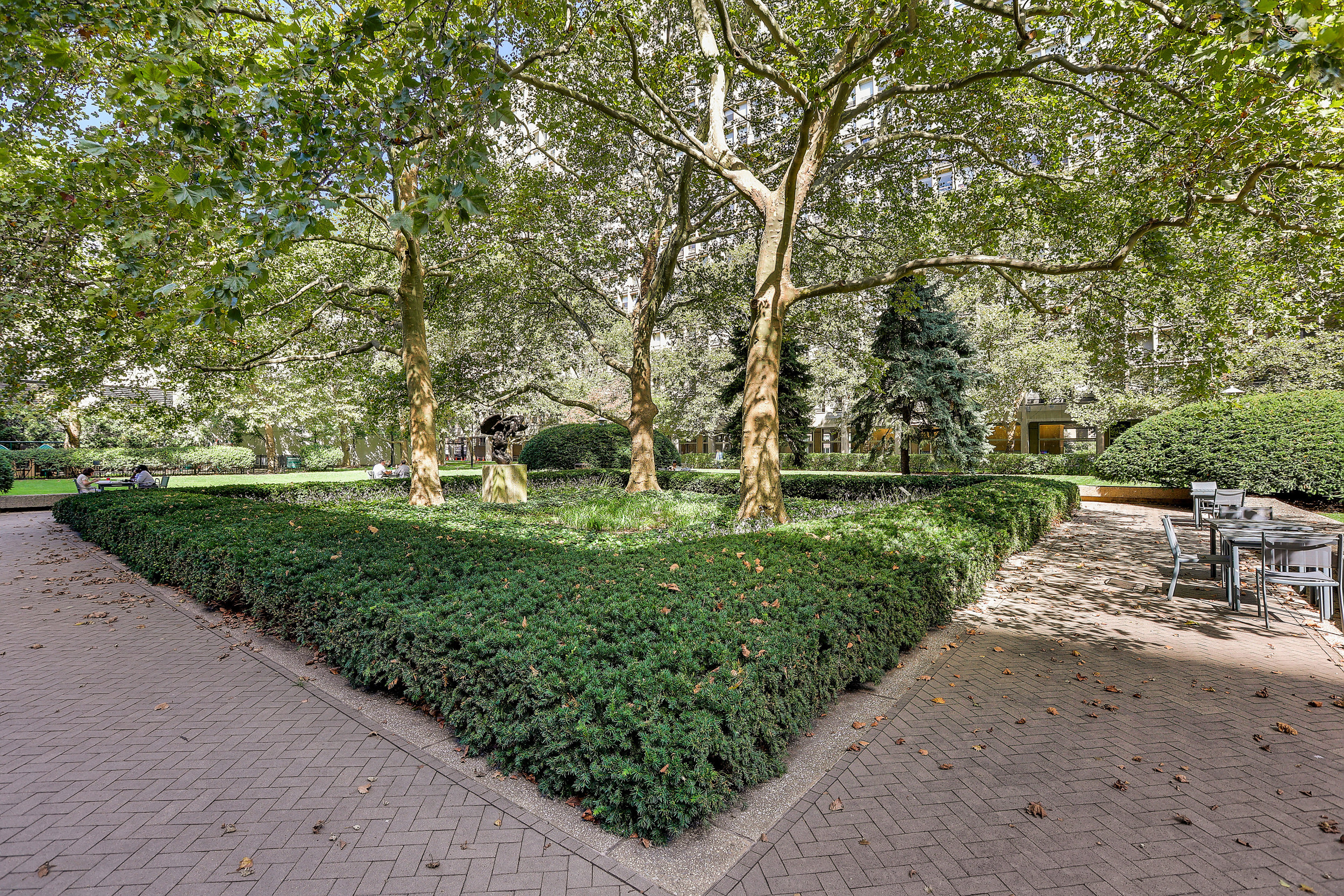 300 East 33rd Street, Unit 21K Manhattan, NY 10016 - Photo 15 of 17 a view of a park with large trees