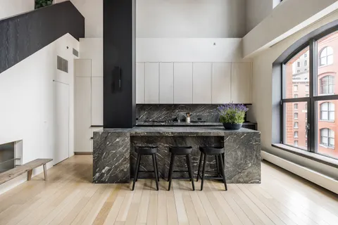 $6,750,000 | 415 Washington Street, Unit 5A | TriBeCa