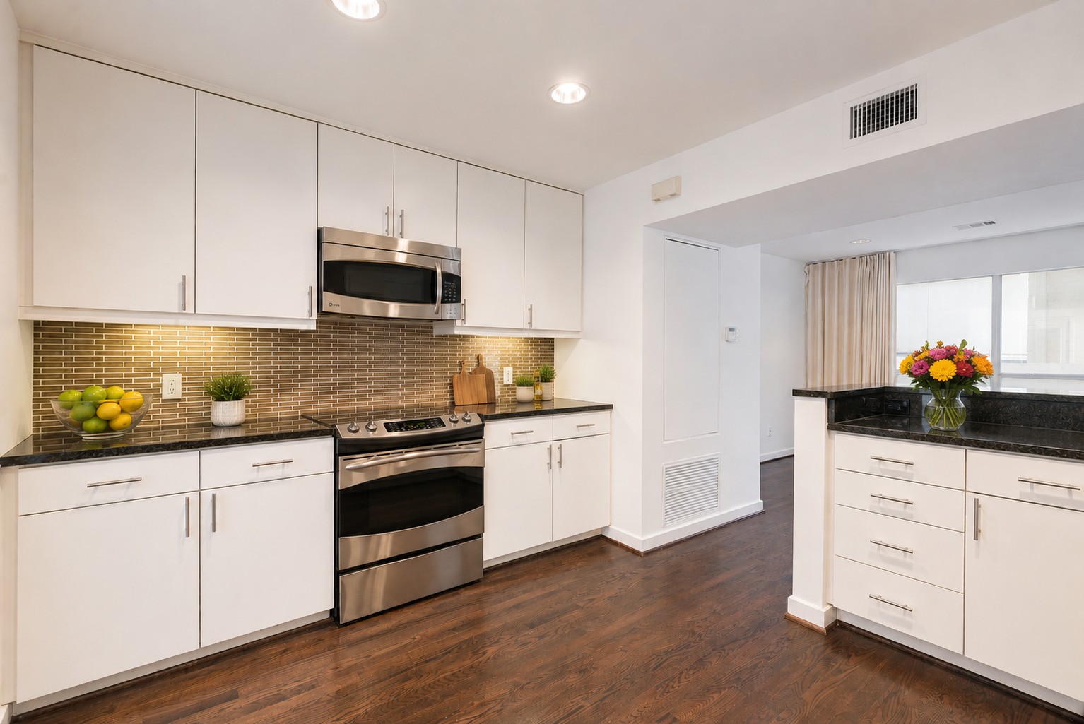 4122 Travis Street, Unit 10 Dallas, TX 75204 - Photo 11 of 35