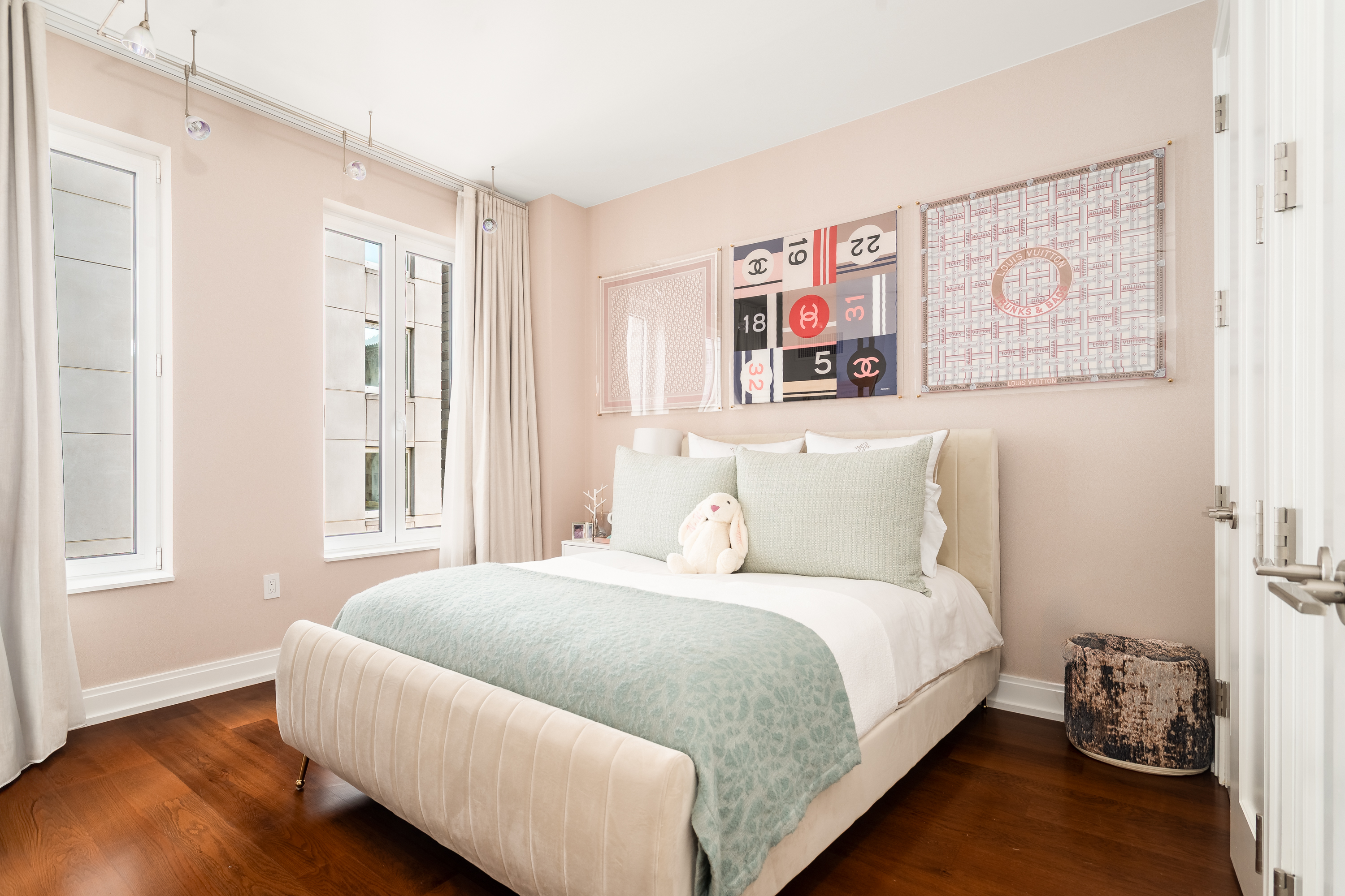 230 West 78th Street, Unit 8A Manhattan, NY 10024 - Photo 9 of 12 a bedroom with a bed and a window