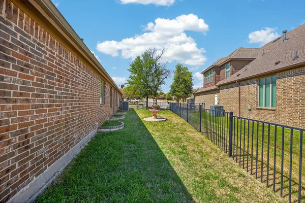 $540,000 | 1108 Burkburnett Drive, Weatherford, TX 76087