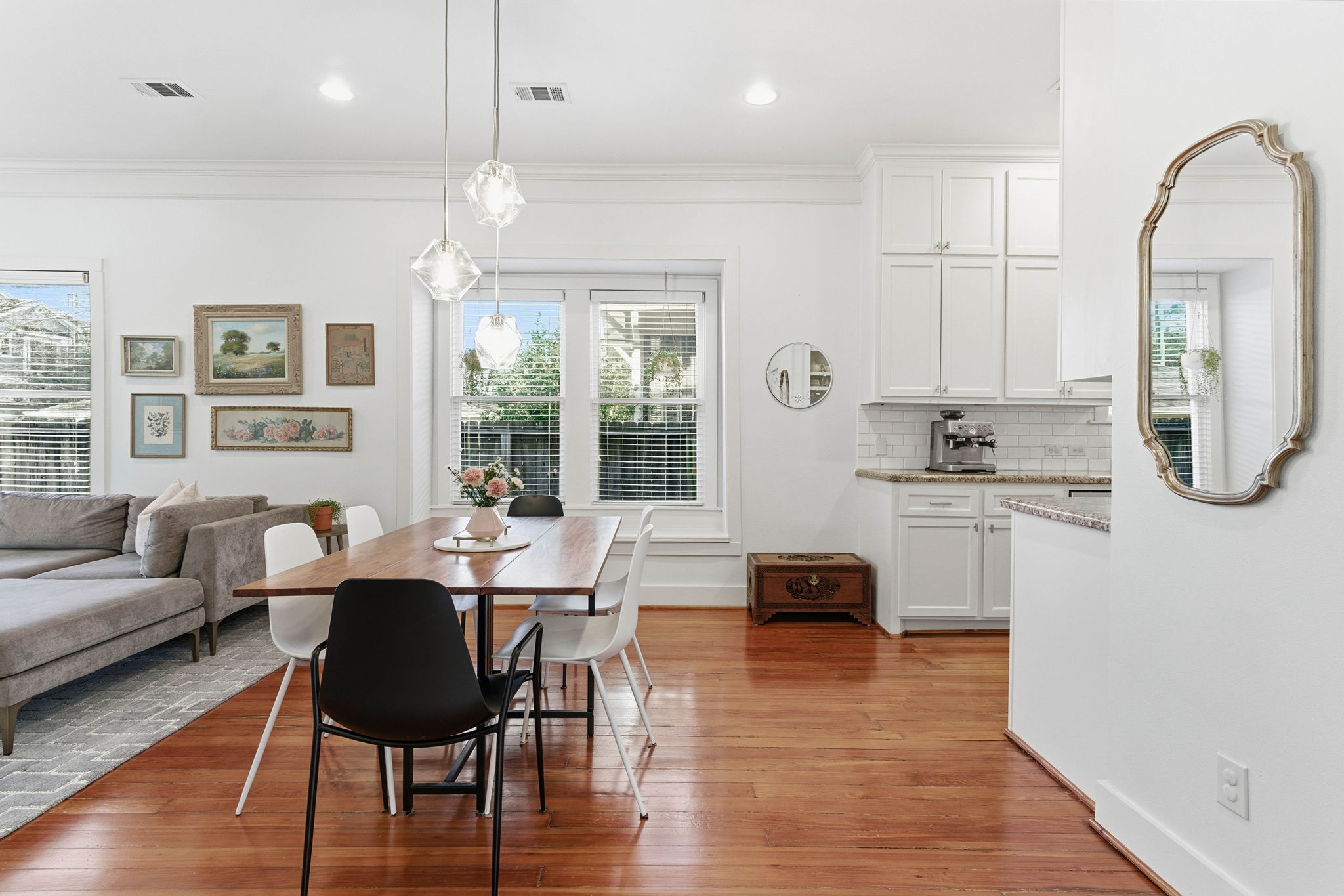 727 East 25th Street Houston, TX 77008 - Photo 16 of 29