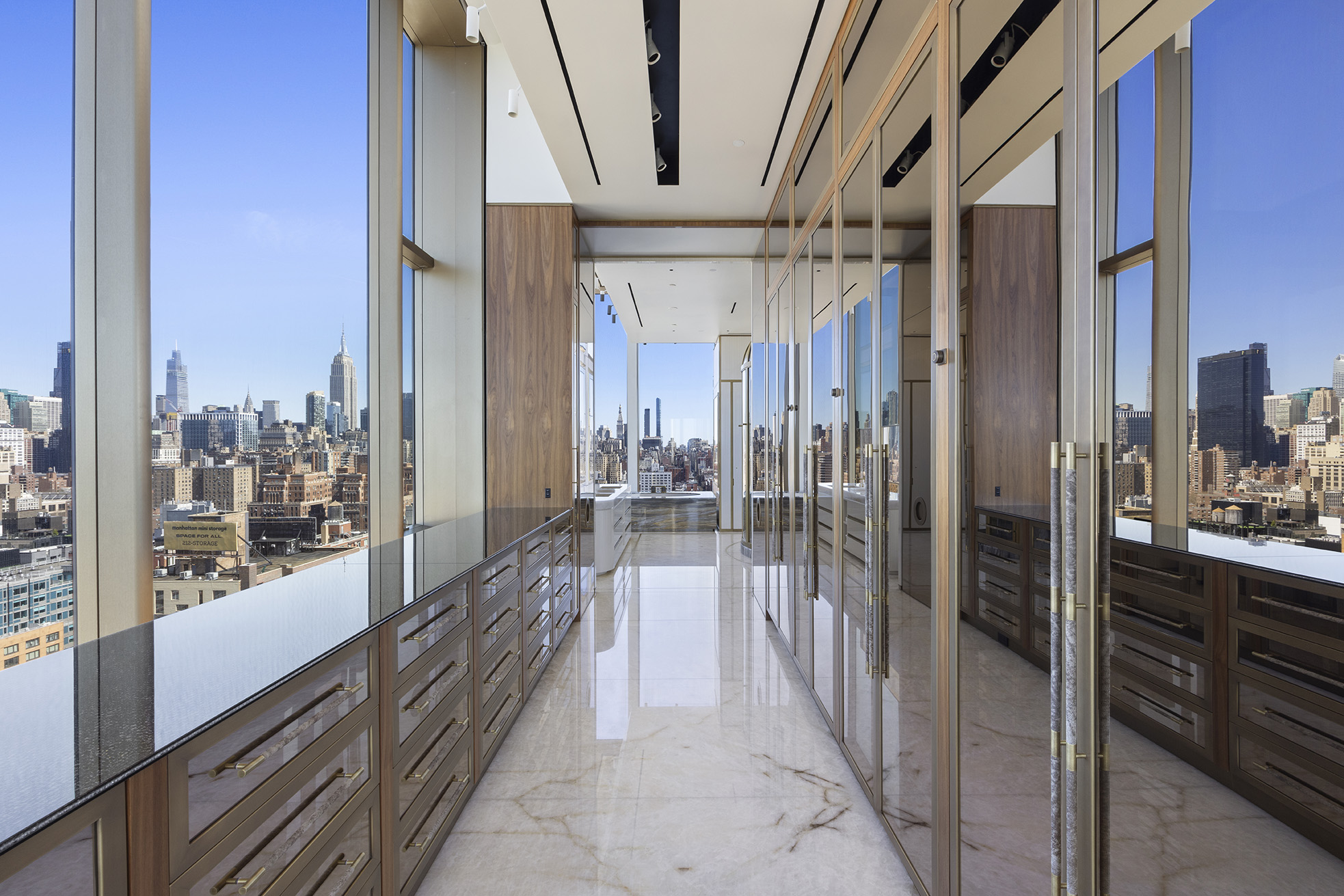 551 West 21st Street, Unit PH Manhattan, NY 10011 - Photo 25 of 51 a view of a balcony