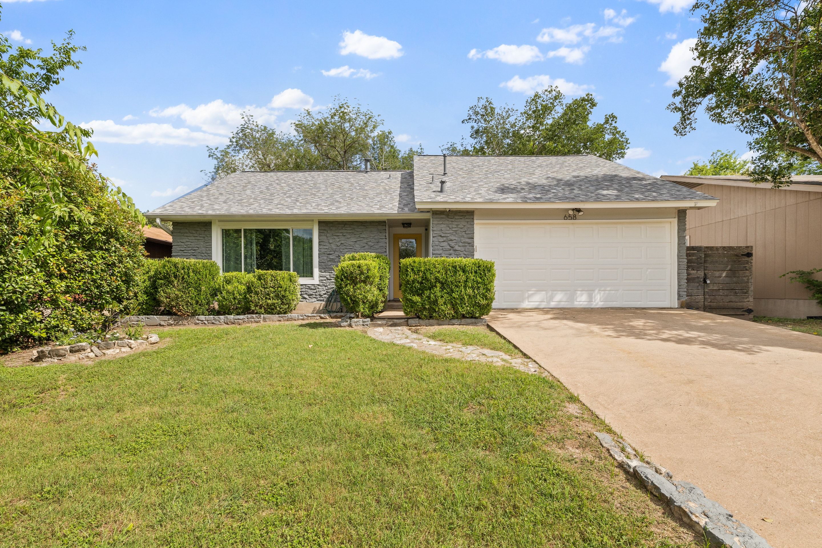 658 Mairo Street Austin, TX 78748 - Photo 2 of 46