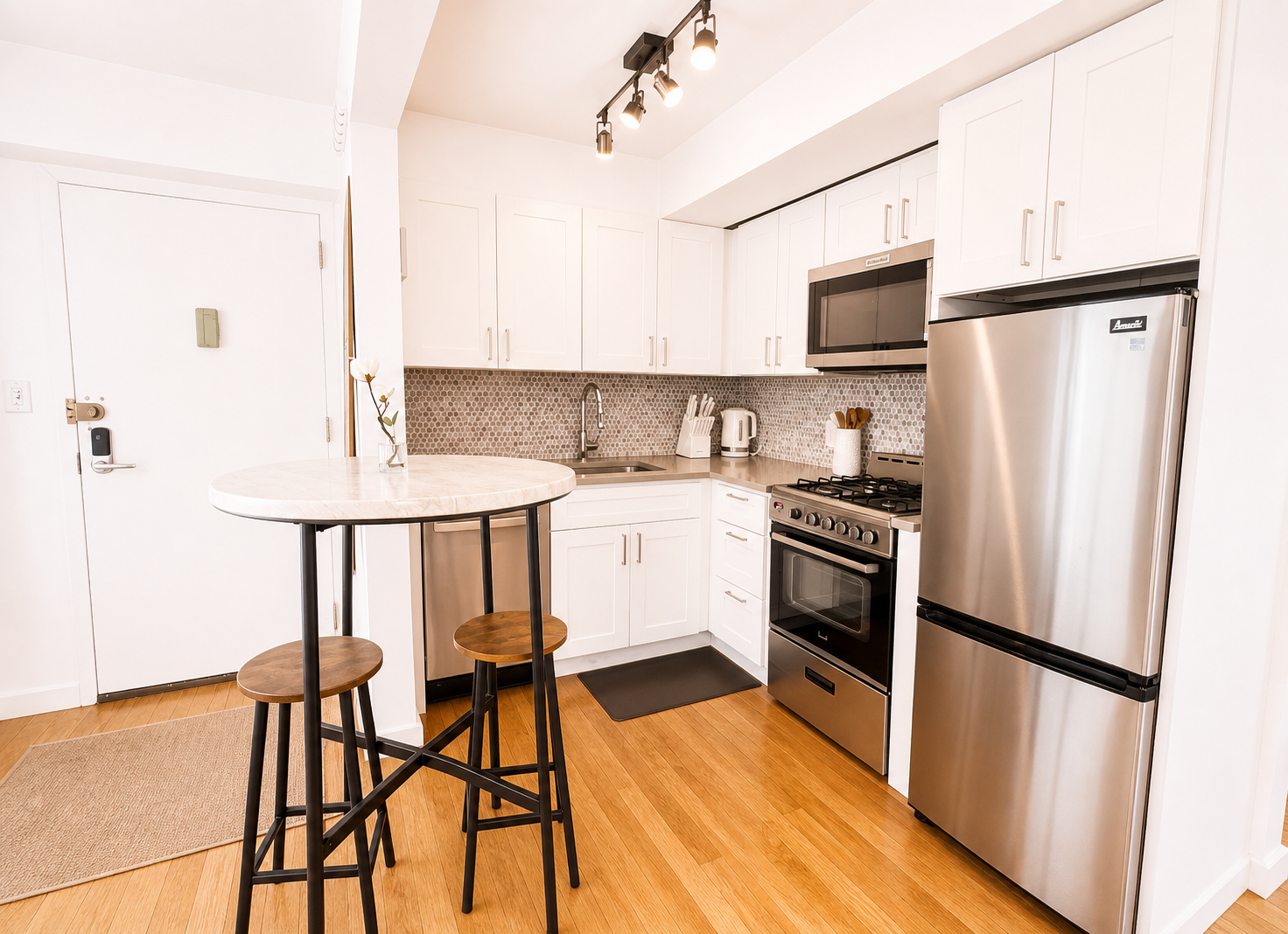 360 West 28th Street, Unit 2A Manhattan, NY 10001 - Photo 1 of 6