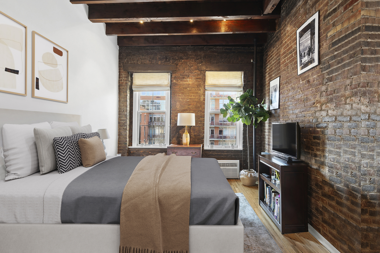 92 Horatio Street, Unit 4L Manhattan, NY 10014 - Photo 4 of 8 Gallery Image 4